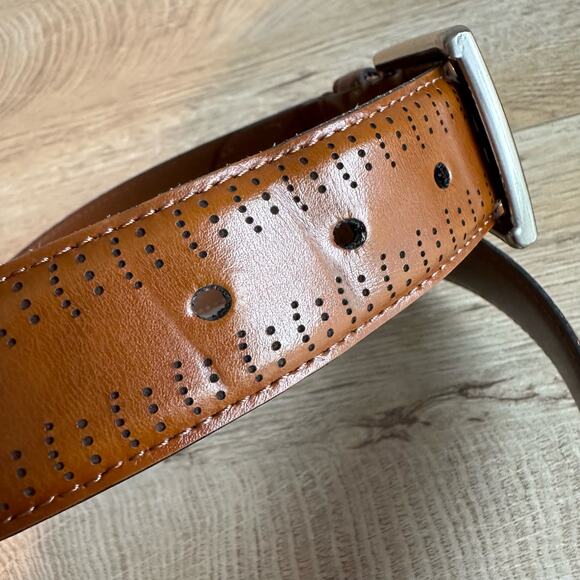 Jos. A. Bank Punched Genuine Leather Punch Design Belt Brown/Tan 40 - Picture 6 of 8